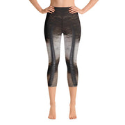 Gemsbok Yoga Capri Leggings - 57 Peaks